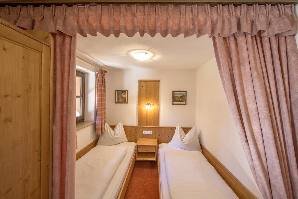 Villa Leithaeusl San Lorenzo di Sebato Habitación foto